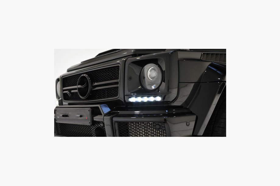 Mercedes G class W463 1990-2018 гг. Накладки на фары с LED (6 диодов, комплект) Image