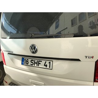 Накладка над номером (карбон) Volkswagen T6 2015-2024 гг. фото 1