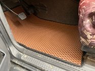 Nissan Patrol Y60 1988–1997 гг. Коврики EVA (кирпичные) Короткий, комплект 5 штук (передние и задние) фото 2