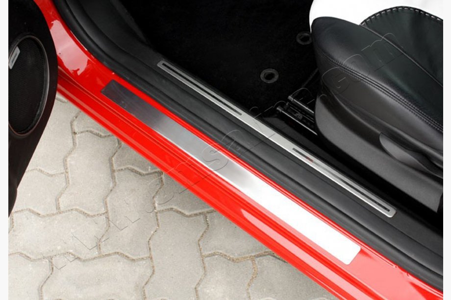 Alfa Romeo 147 2000-2010 гг. Накладки на пороги OmsLine нержавейка 2 штуки Image