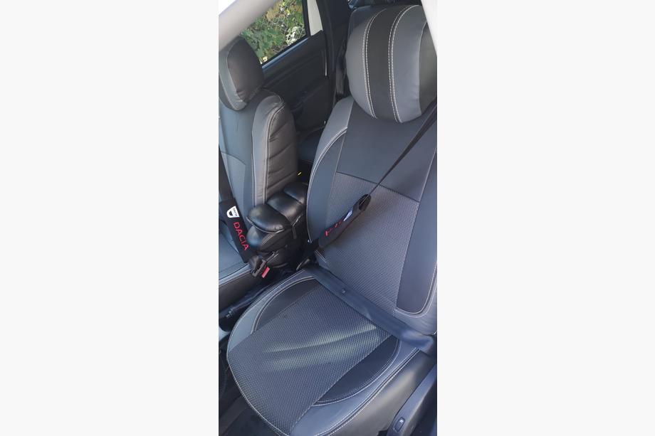 Dacia Duster 2008-2018 гг. Авточехлы (Эко-кожа + Ткань, Premium) Image