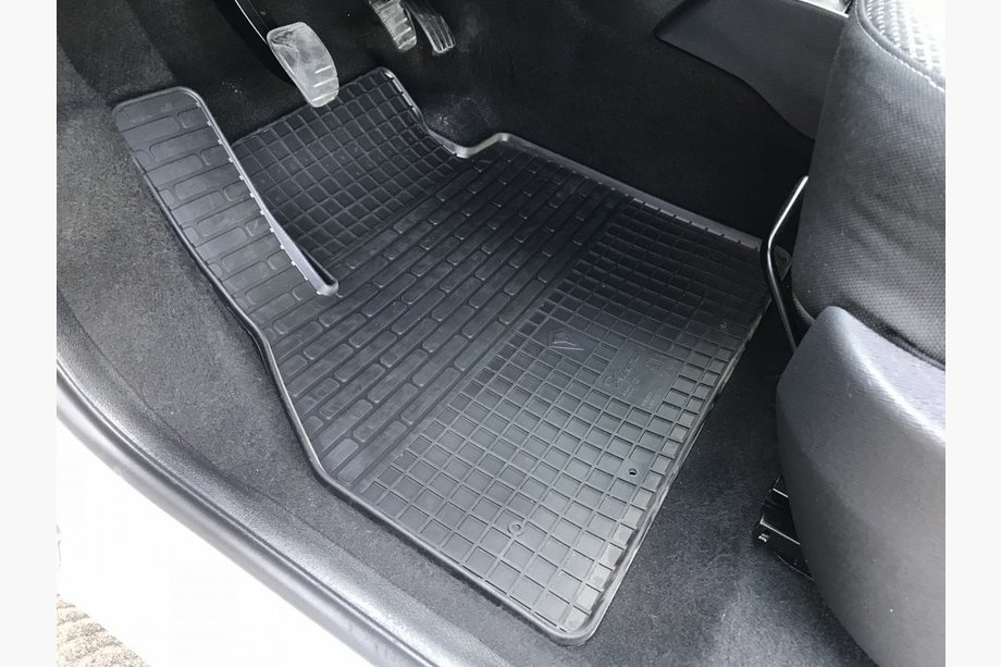 Renault Kangoo 2008–2020 гг. Резиновые коврики (Stingray) Image
