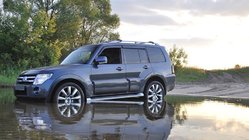 Mitsubishi Pajero Wagon IV 2006-2021 гг. Ветровики на окна (4 шт, Cobra) фото 1