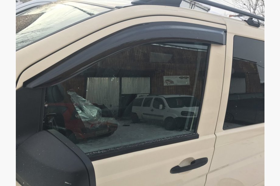 Mercedes Viano 2004-2014 гг. Ветровики на окна (2 шт, DDU) Image
