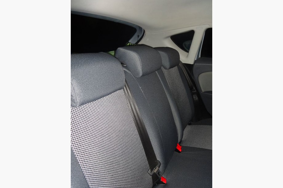 Seat Leon 2005-2012 гг. Авточехлы (Тканевые, Classik) Image