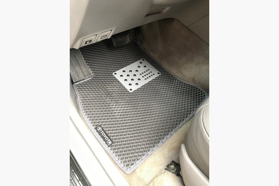 Lexus LX470 1998-2007 гг. Коврики EVA (черные) Image