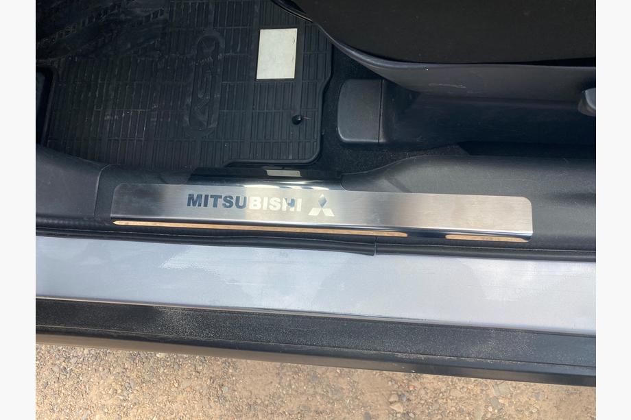 Mitsubishi ASX 2010-2023 гг. Накладки на внутренние пороги из нержавейки Nataniko (2 шт.) Image