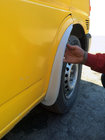 Volkswagen T4 Caravelle/Multivan 1990–2003 гг. Передние брызговики (2 шт, стекловолокно) фото 1