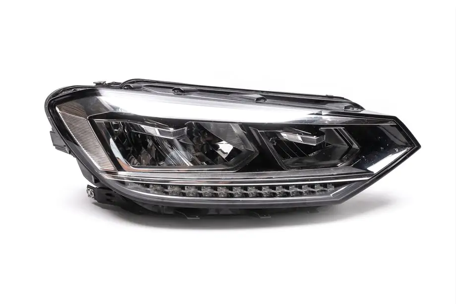 Volkswagen Touran 2015- гг. Передняя фара LED (Правая, Оригинал, Б/У) Image