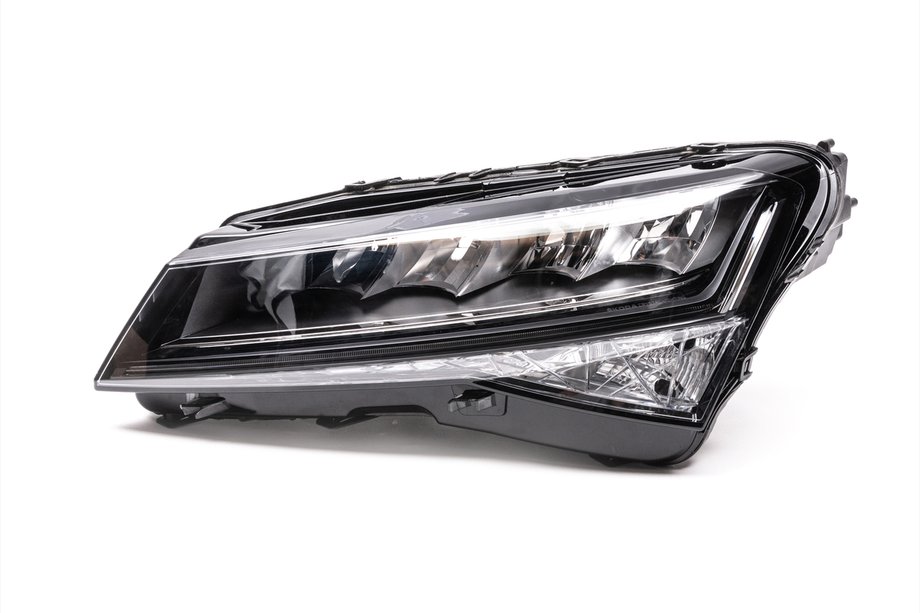 Skoda Superb 2015-2024 гг. Передняя фара LED (Левая, Оригинал, Б/У) Image