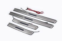 Toyota Land Cruiser Prado 150 2009-2023 гг. Подсвечиваемые накладки на дверные пороги (4 шт, нерж сталь) фото 1