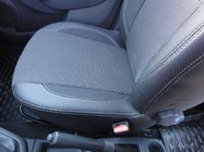Renault Logan II 2013-2022 гг. Авточехлы (Эко-кожа↗Ткань, Premium) фото 6
