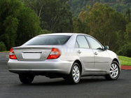 Toyota Camry 2001-2006 гг. Хромированная накладка над номером фото 1