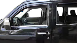 Jeep Cherokee/Liberty 2007-2013 гг. Накладка на стекло Нержавейка фото 1