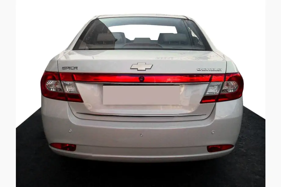 Chevrolet Epica 2006-2014 гг. Хромированная накладка на багажник (нержавейка) Image
