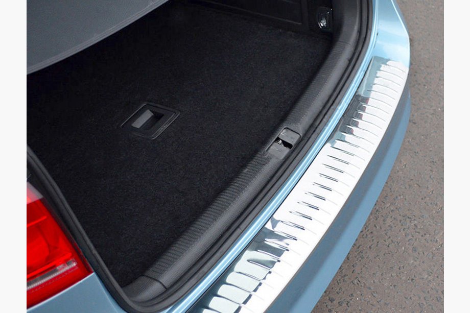 Volkswagen Passat B7 2012-2015 гг. Накладка на задний бампер OmsaLine Глянец (SW, нержавейка) Image