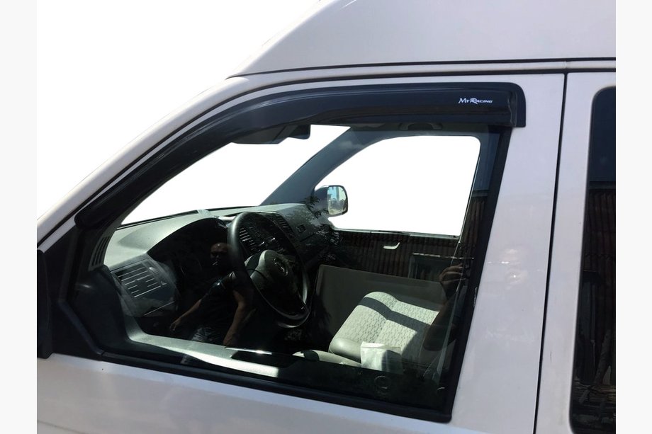 Volkswagen T5 Multivan 2003–2010 гг. Ветровики на окна (2 шт, MyRacing) Image
