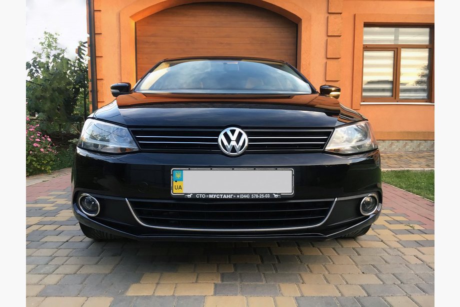 Volkswagen Jetta 2011-2018 гг. Накладки на противотуманные фары (2 шт., нержавейка) Carmos - Турецкая Нержавеющая Сталь Image