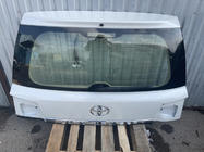 Toyota Land Cruiser 200 2007-2021 гг. Верхняя крышка багажника 2016+ белая (Б/У, оригинал) фото 1
