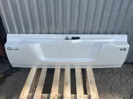 Toyota Land Cruiser 200 2007-2021 гг. Нижняя крышка багажника 2016+ белая (БУ, оригинал) фото 1