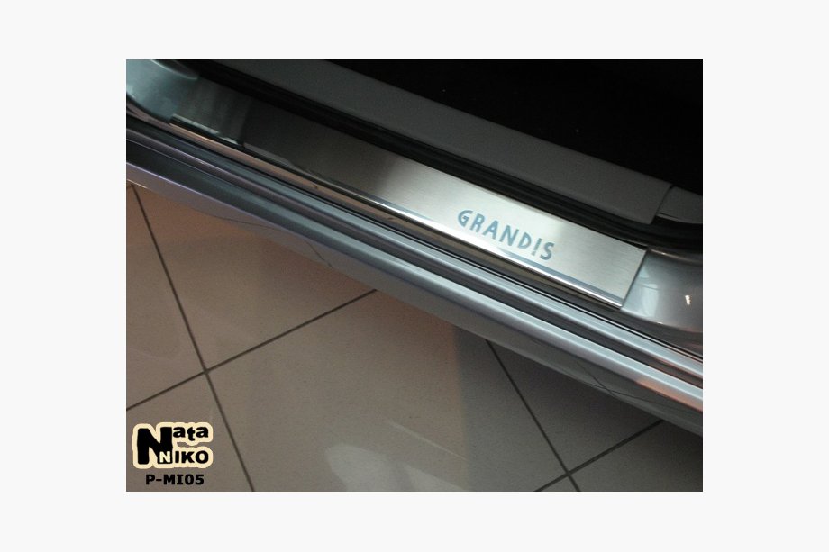 Mitsubishi Grandis 2003-2011 гг. Накладки на пороги Nataniko (2 шт., нержавейка) Стандарт - лента Lohmann, 0,5 мм Image