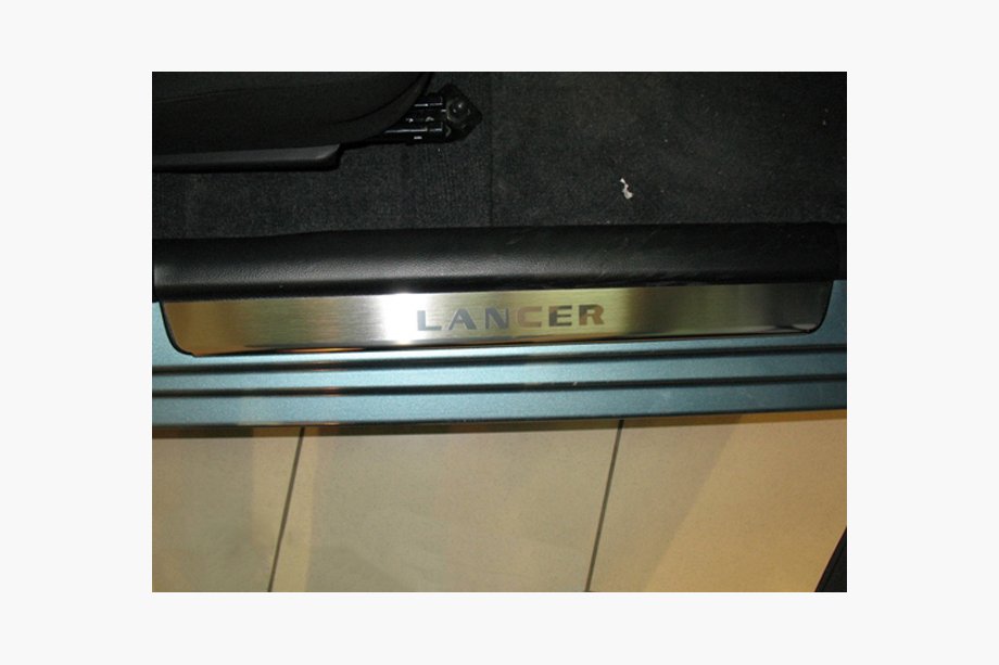 Mitsubishi Lancer 9 2004-2008 гг. Накладки на Пороги Nataniko (4 шт., Нержавейка) Накладки на пороги Natanko Premium (4 шт., нержавейка) Image