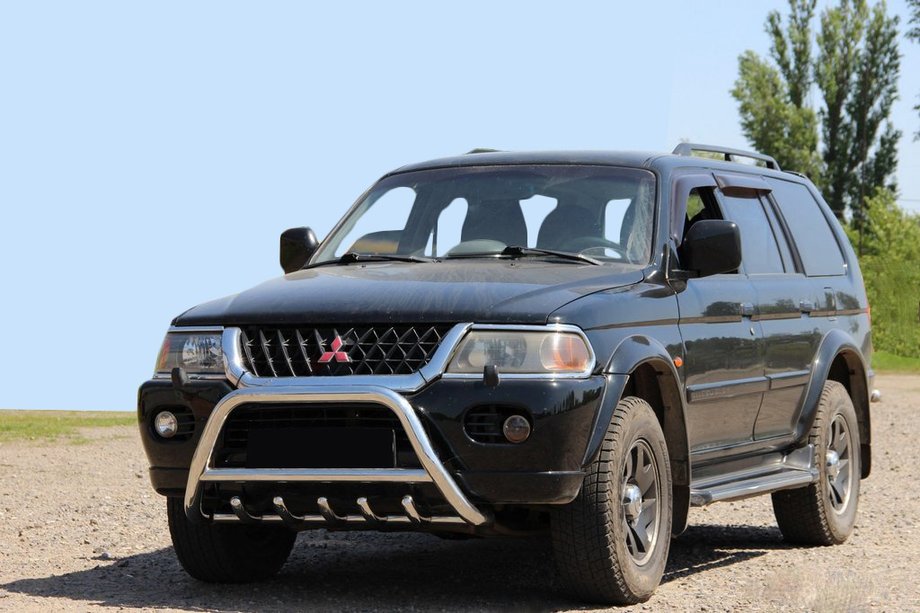 Mitsubishi Pajero Sport 1996-2007 гг. Кенгурятник WT003 (нержавейка) Image