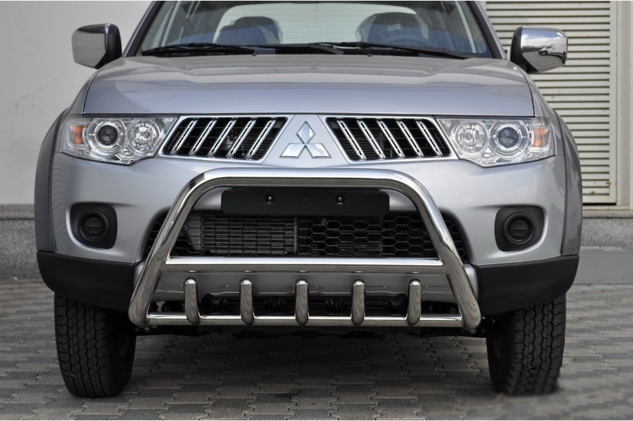 Mitsubishi L200 2006-2015 гг. Кенгурятник WT003 (нержавейка) Image