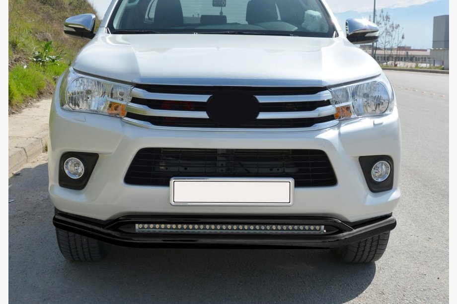 Toyota Hilux 2015- гг. Двойной передний кенгурятник Vegas (2015-2020, черный, 76мм) Фото 9