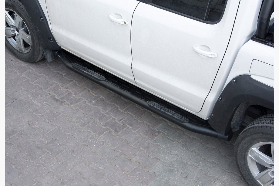 Fiat Fullback 2016- гг. Боковые Подножки Amazon Black (2 шт., черные) Image