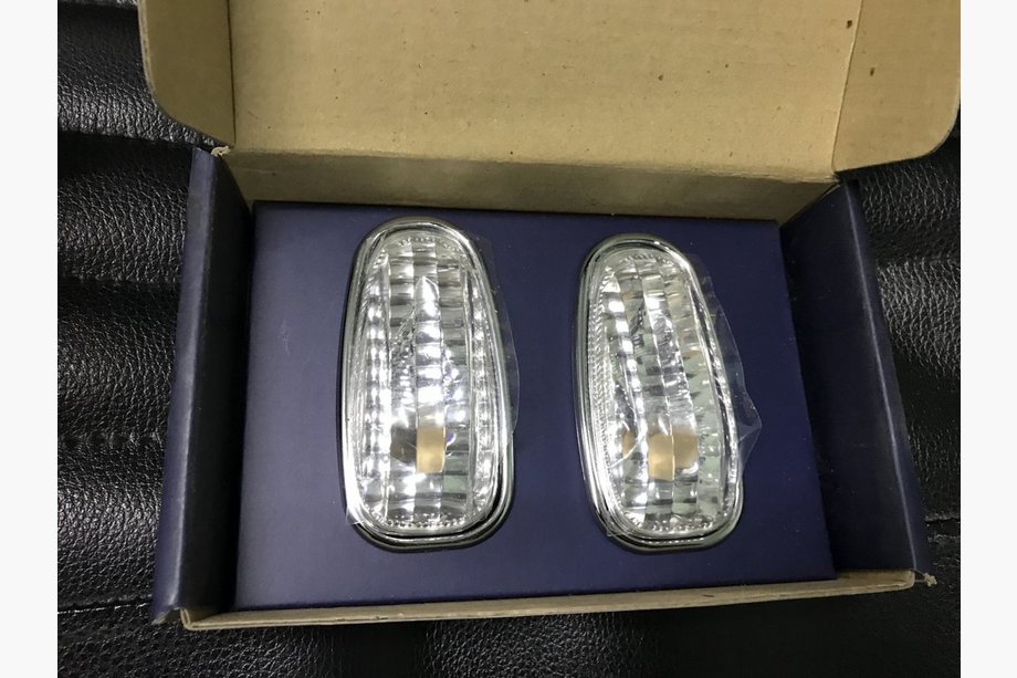 Mercedes E-class W210 1995-2002 гг. Боковые указатели поворота (2 шт) Image