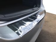Volkswagen Passat B7 2012-2015 гг. Накладка на задний бампер Carmos (SW, нержавейка) фото 1