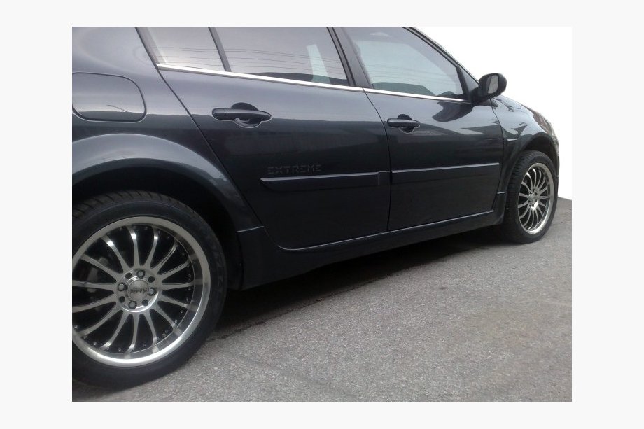 Renault Megane II 2004-2009 гг. Боковые Пороги (SD, грунтованные под покраску) Image