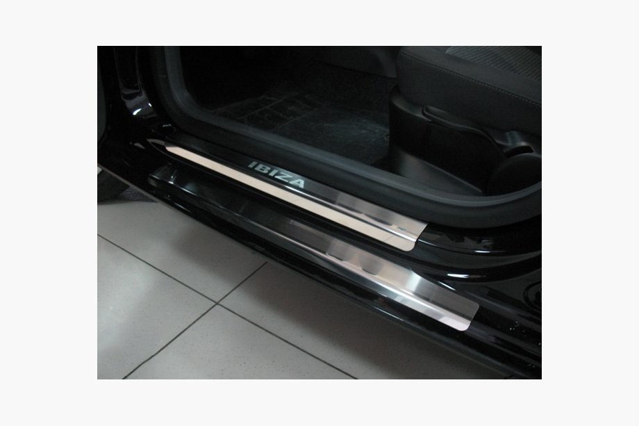 Seat Ibiza 2010-2017 гг. Накладки на Пороги Nataniko (8 шт., Нержавейка) Premium - лента 3M, 0.8 мм Image