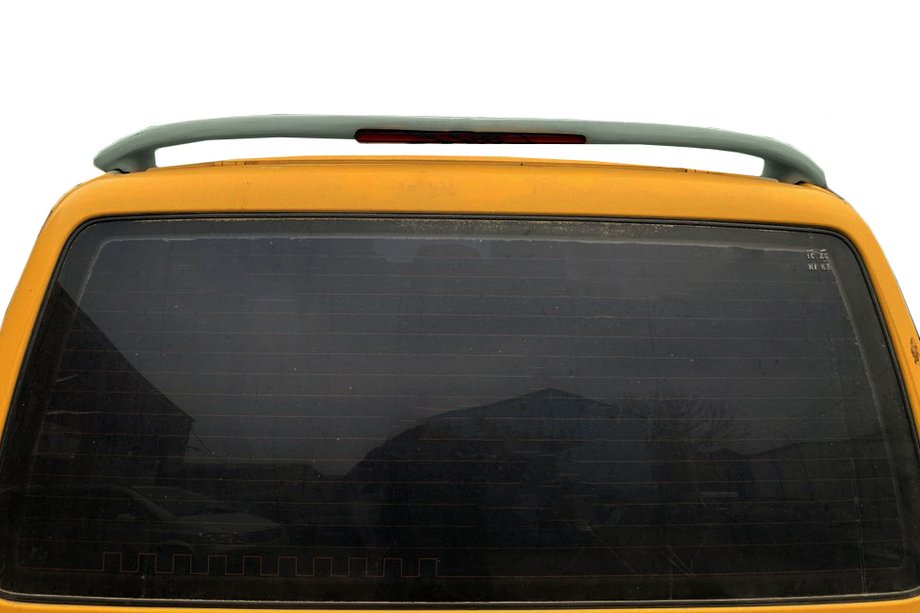 Volkswagen T4 Caravelle/Multivan 1990–2003 гг. Спойлер на крышу со стоп-сигналом Isikli (грунтованный под покраску) Image