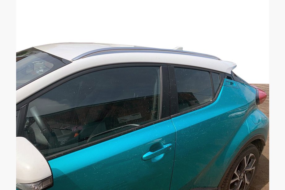 Toyota C-HR 2016-2023 гг. Оригинальные рейлинги (2 шт., алюминий) Image