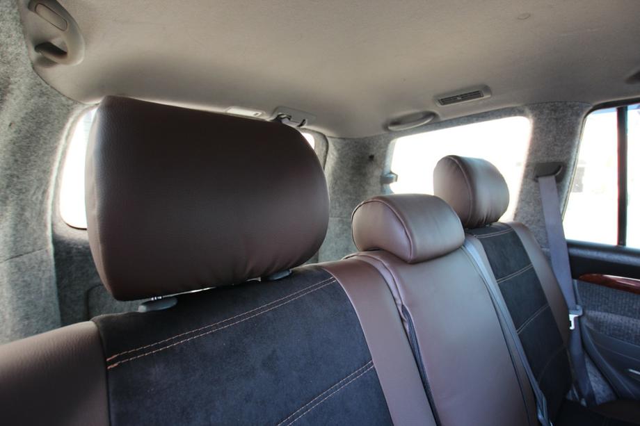 Toyota Land Cruiser Prado 120 2002-2009 гг. Авточехлы экокожа+ткань+алькантара Antara A088 (полный салон) Фото 15