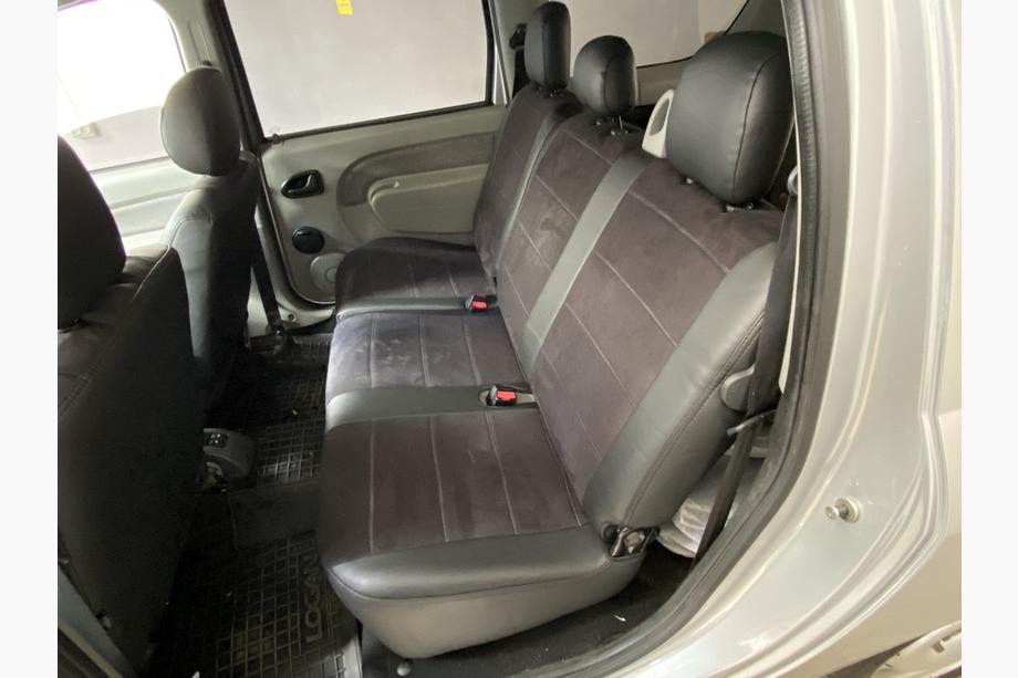 Dacia Logan I 2005-2008 гг. Авточехлы экокожа+ткань+алькантара Antara A001 (полный салон) Фото 3