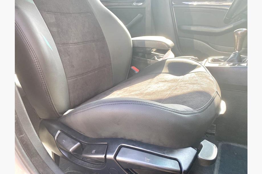 BMW 3 серия E46 1998-2006 гг. Авточехлы экокожа+ткань+алькантара Antara A001 (полный салон) Фото 10