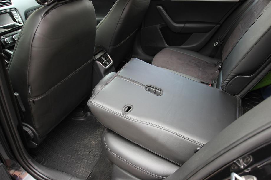 Skoda Octavia III A7 2013-2019 гг. Авточехлы экокожа+ткань+алькантара Antara A001 (полный салон) Фото 15