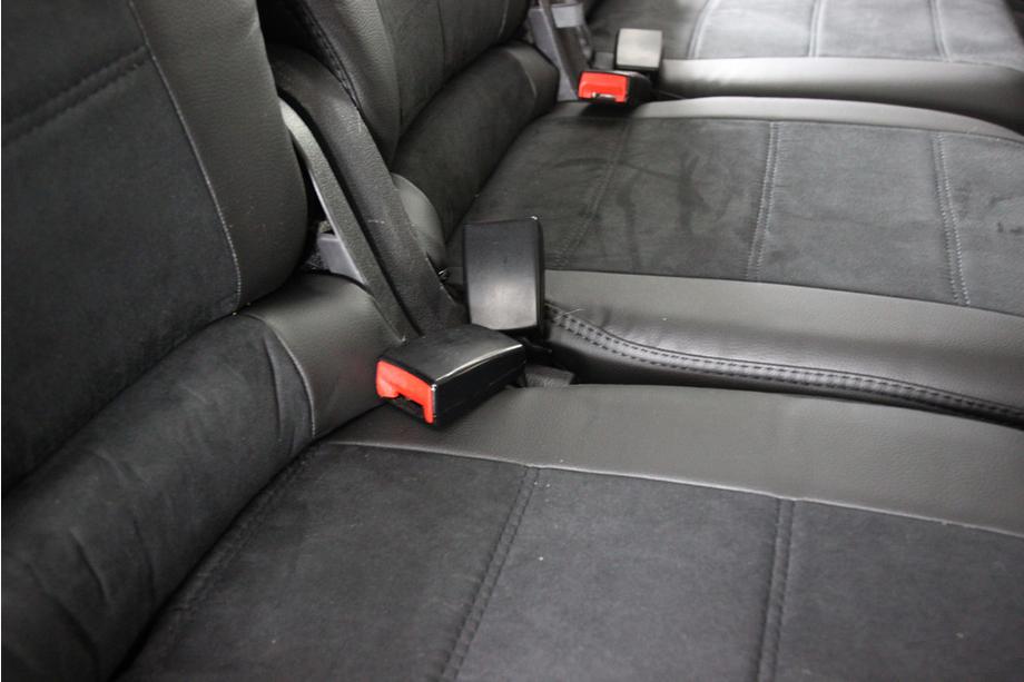 Volkswagen Touran 2003-2010 гг. Авточехлы экокожа+ткань+алькантара Antara A001 (полный салон) Фото 10