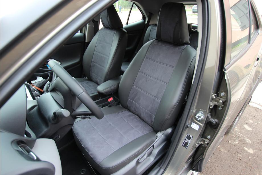 Toyota Yaris/Yaris Cross (XP210) 2020- гг. Авточехлы экокожа+ткань+алькантара Antara A001 (полный салон) Image