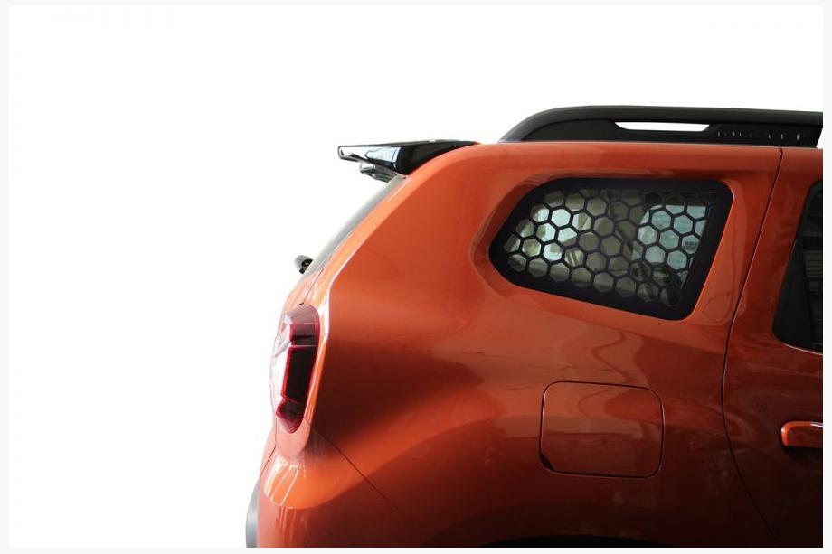 Renault Duster 2018-2024 гг. Накладки на задние окна OmsaLine (2 шт, ABS) Image