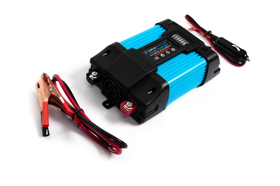 Автомобильный инвертор (220V/USB/300W) XLF300W Image