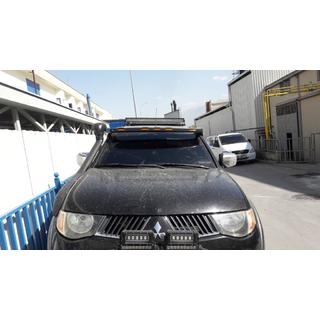Козырек на лобовое стекло (Meliset LED) Mitsubishi L200 2006-2015 гг. фото 2