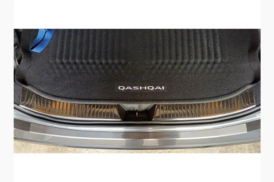 Nissan Qashqai 2021- гг. Накладка на задний бампер нержавеющая Carmos Фото 1