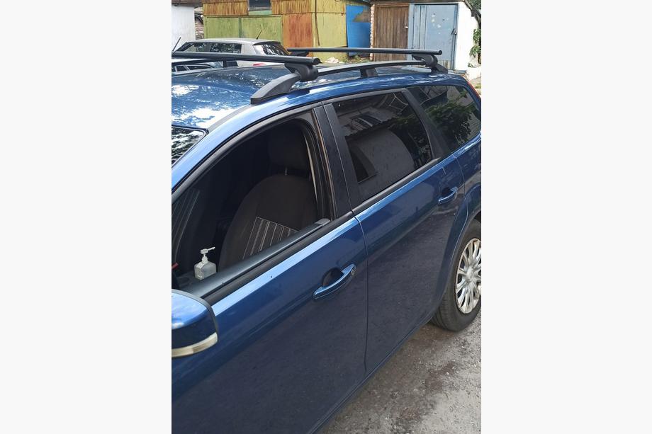 Ford Focus II 2008-2011 гг. Поперечины на стандартные рейлинги с замком Bold Bar V1 (2 шт) Черные Фото 3