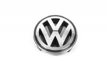 Volkswagen Passat B6 2006-2012 гг. СКИДКА! Передний значок V2 (под оригинал) фото 1