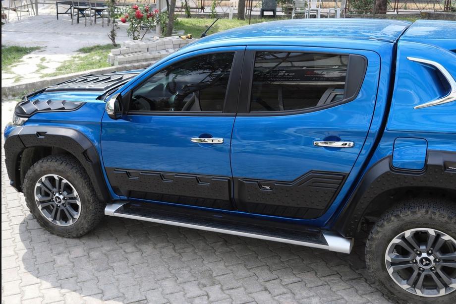 Mitsubishi L200 2015-2024 гг. Дверные молдинги EuroCap (6 шт, ABS) Image