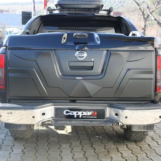 Накладка на крышку багажника (ABS) Nissan Navara 2006-2015 гг. фото 1